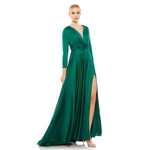 Mac Duggal Long Sleeve Ruched Waist A-Line Gown in Emerald Green Size 14